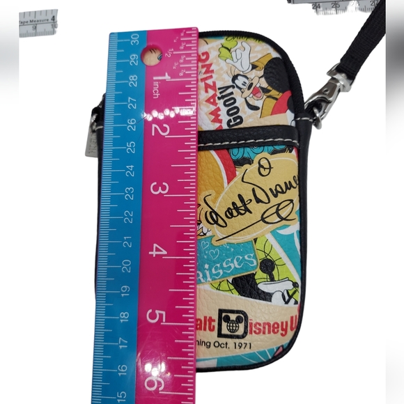 Disney Parks D Tech Phone Wristlet - Picture 6 of 9